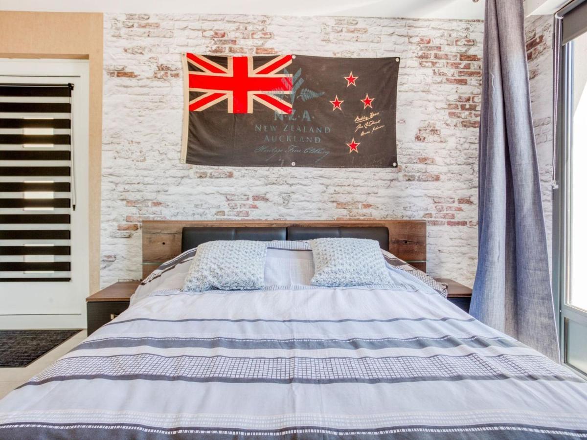 Cosy Apartment In Eperlecques With Fireplace Екстериор снимка