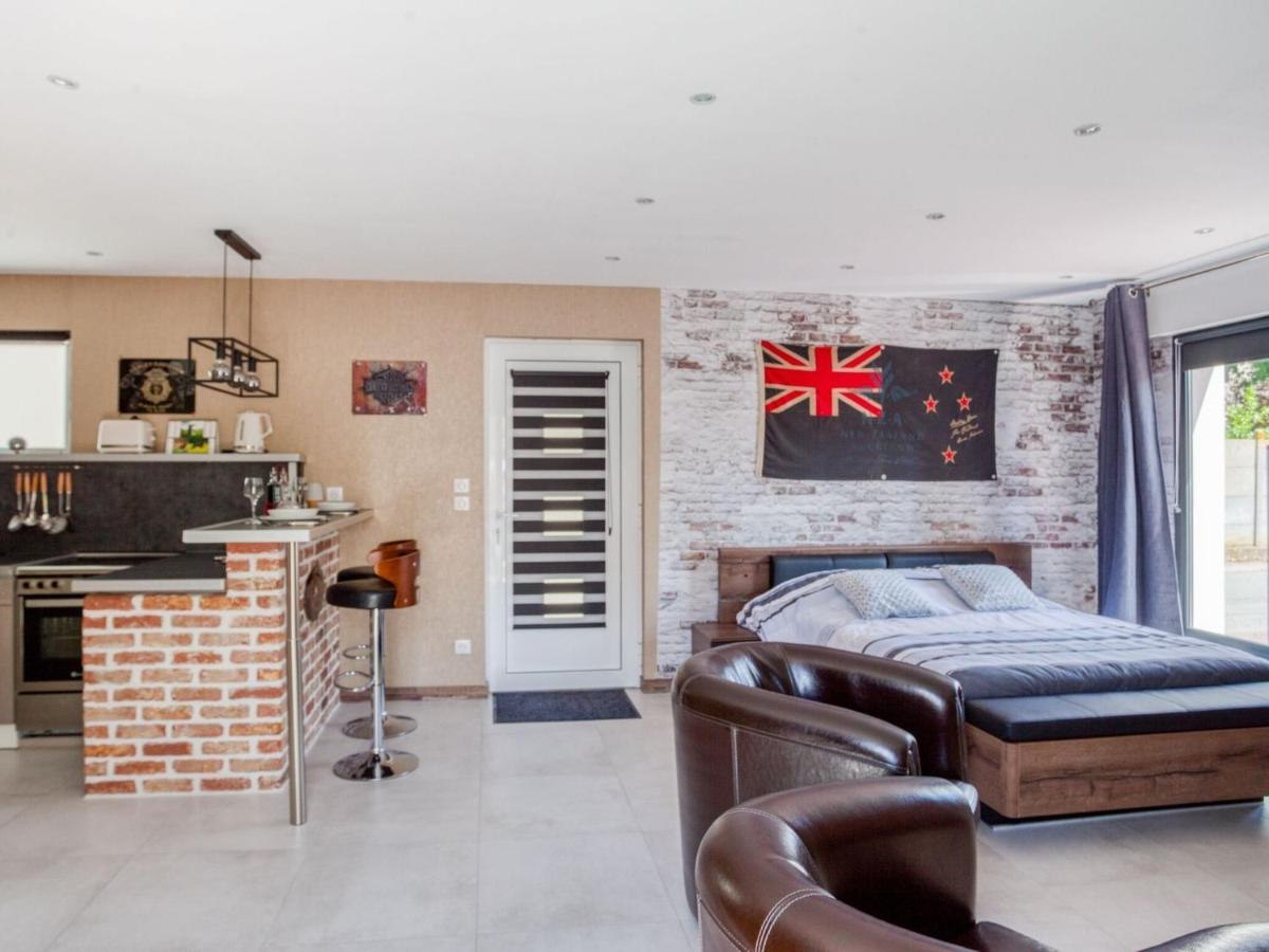Cosy Apartment In Eperlecques With Fireplace Стая снимка